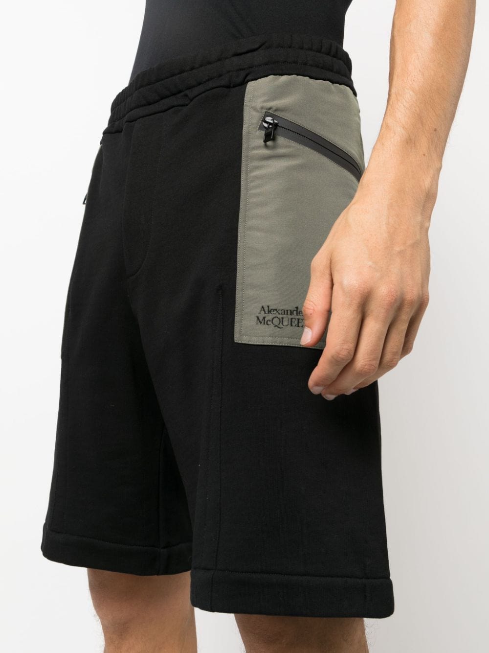 Alexander Mcqueen Short trousers Alexander McQueen Shorts Black Alexander McQueen Shorts Black Brand