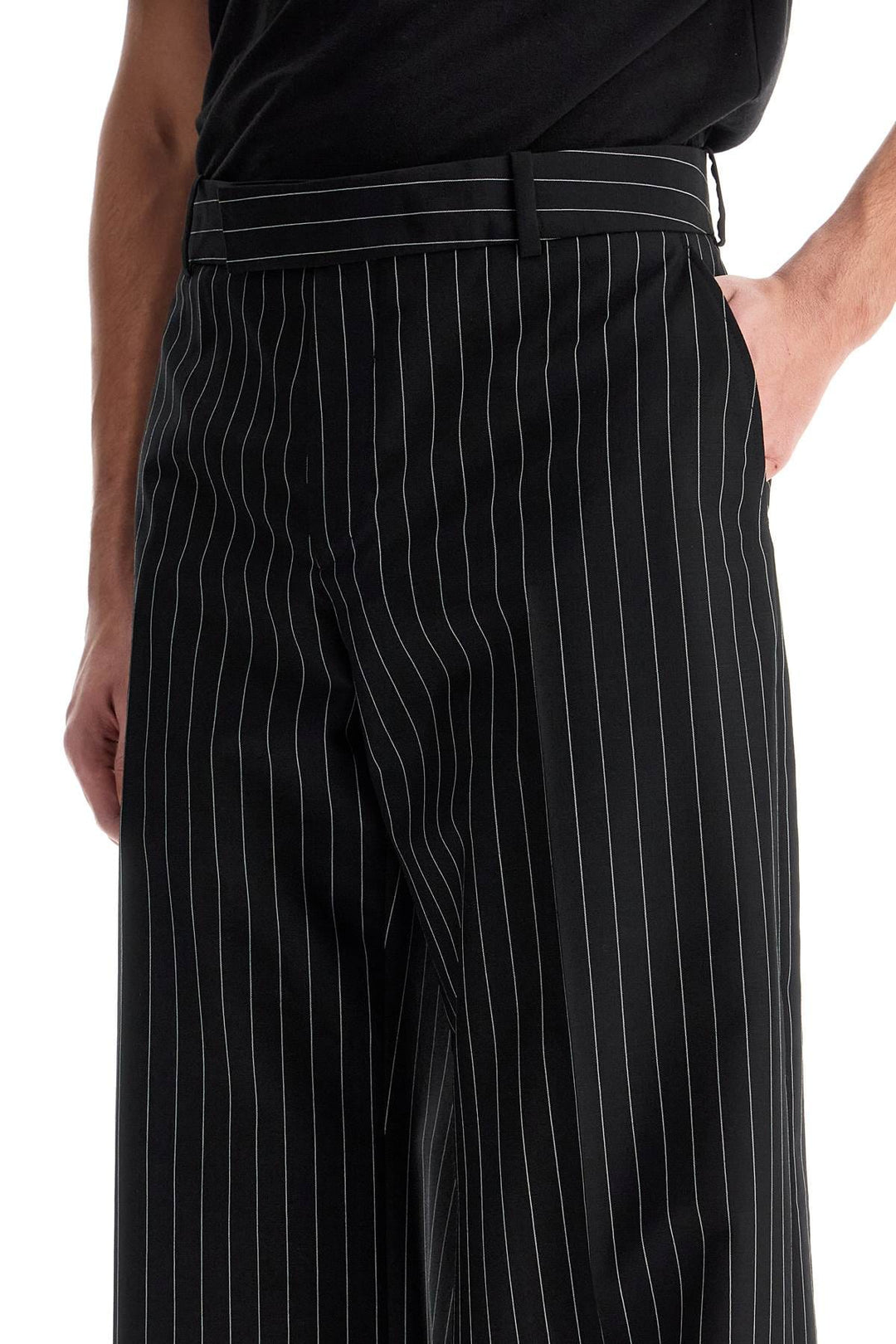 Alexander Mcqueen Trousers 48 Alexander Mcqueen low-waisted pinstripe Alexander Mcqueen low-waisted pinstripe Brand